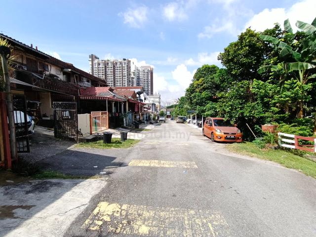 Limited Unit - Sri Gombak SG 2 Facing Padang Many Parking Well Kept 1
