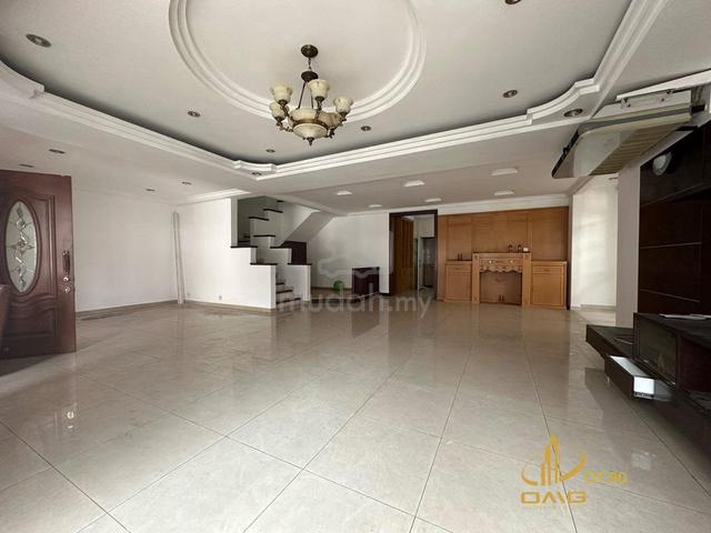Bandar Bukit Tinggi 1 Klang 2.5 Storey Semi-D 40x80 Renovated For Sale 1