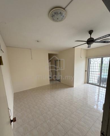 Rosewood Lilywood Court 1