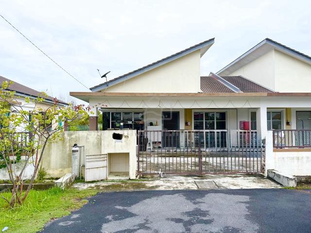 SEMI-D [RENOVATED] FACING OPEN Single Storey TAMAN SALAK BUDI Sepang 1