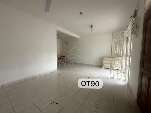 Bandar Botanic Klang double sty terrace house basic conditon value buy 1