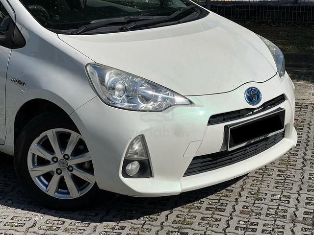 2013 Toyota PRIUS C 1.5 (HYBRID) (A) F/SERVICE REC - 2