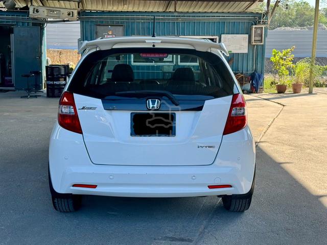 2013 ๐Honda JAZZ 1.5 FACELIFT (A)๐ - 4