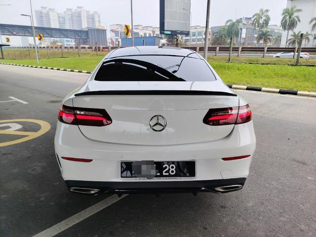 2018 Mercedes Benz E-CLASS 2.0 300 AMG Line PREMIU - 3