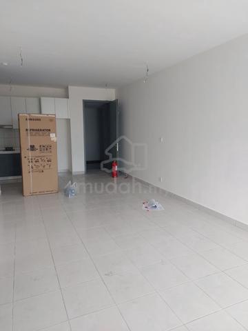 E Island Lake Haven 1