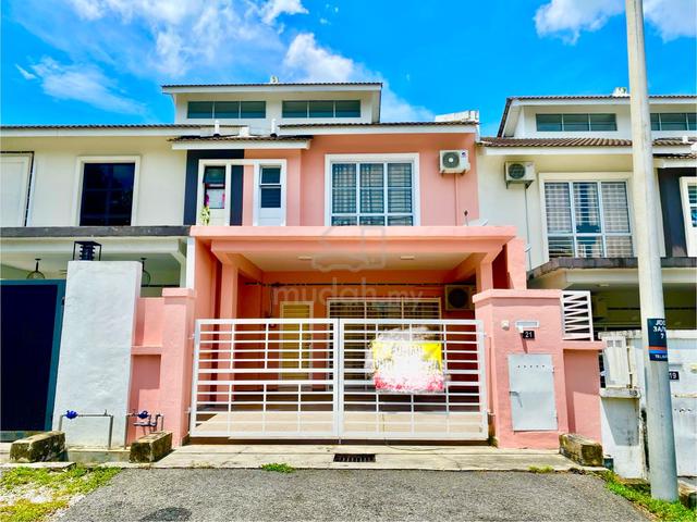 Double Storey Terrace Taman Dato Demang, Equine Park, Seri Kembangan. 1