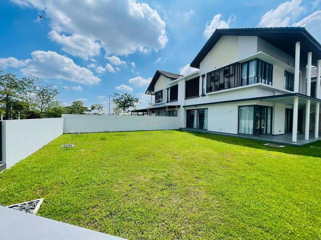 Tiana Semi D Corner Lot, Big Land Area 6,046sqft Elmina Gardens 1