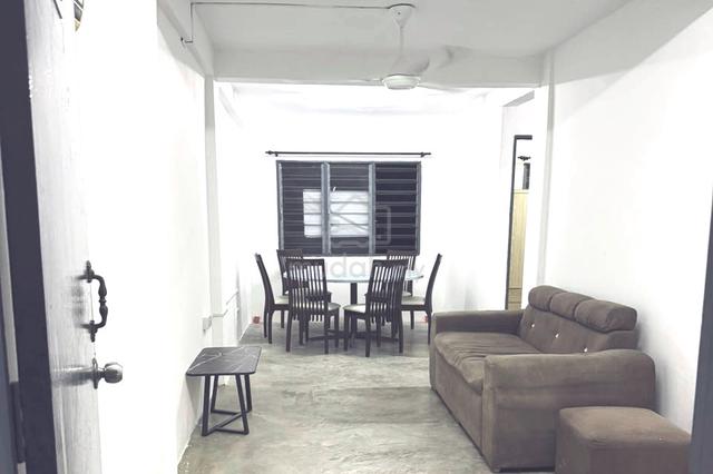Flat PKNS 1