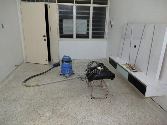 Jln Simbang Taman Perling, 22x75sf Single Storey House Sale 1
