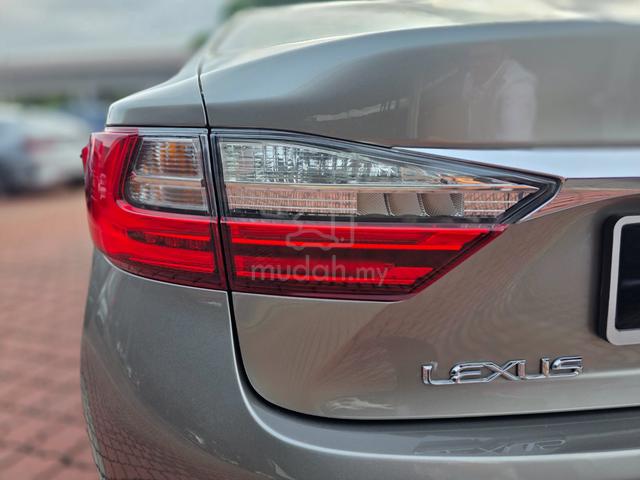 2017 Lexus ES250 LUXURY+ FREE 1YR WARRANTY+SERVICE - 5