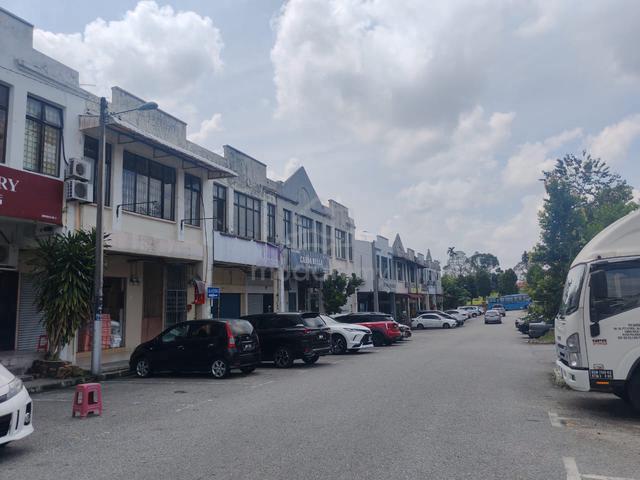 Taman Kulai Utama Shop for sale near bank, school,Mainroad,with rental 1