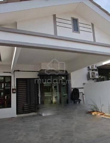 Rumah teres baru Alor Gajah 1
