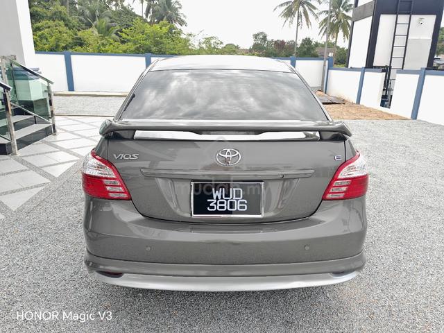 Toyota VIOS 1.5 E 2010 AUTO - 2