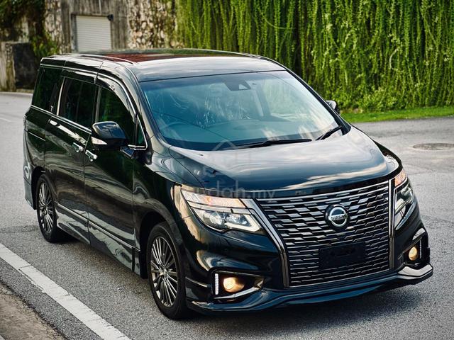 2021 Nissan ELGRAND 2.5 Premium Urban Chrome - 1