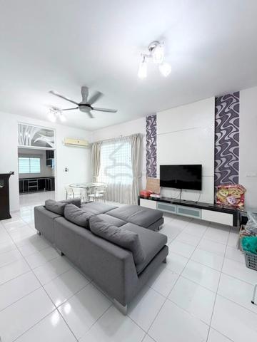 Setia Indah Precint 10 Good Renovated Unblock End Lot Double Storey 1