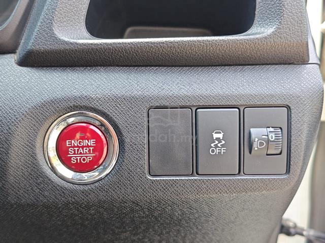Full Service BR-V V 1.5 Full Loan 2017 Honda BRV V - 4