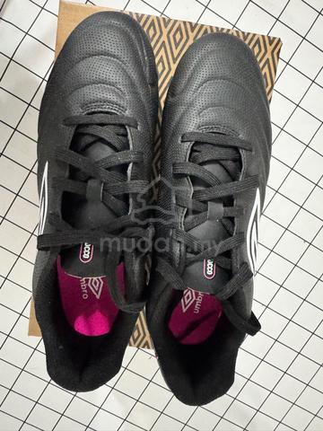 Umbro Boots - photo 3 of 3