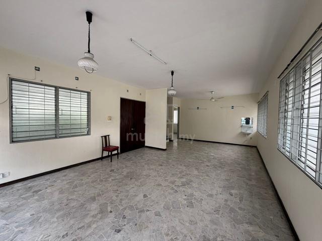 GELUGOR 2STOREY SEMI-D 5room Land 4500sf Facing Main Road YEAP CHOR EE 1