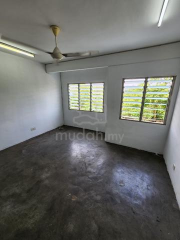 Laman Damai Kepong (Li Garden) 1