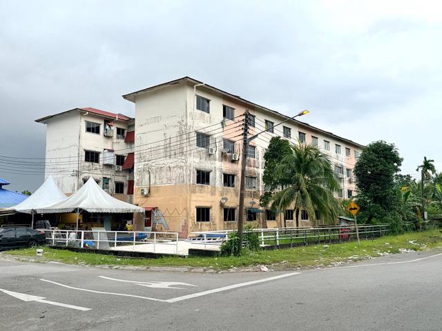 Tabuan Park Flat 1