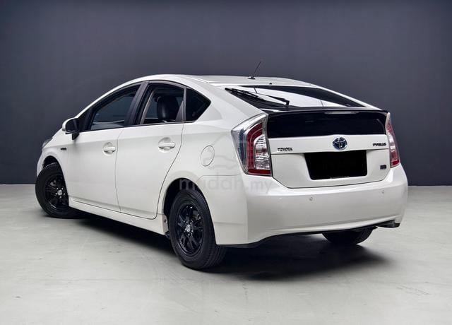 2013 Toyota PRIUS 1.8 LUXURY (HYBRID) JBL HUD - 2