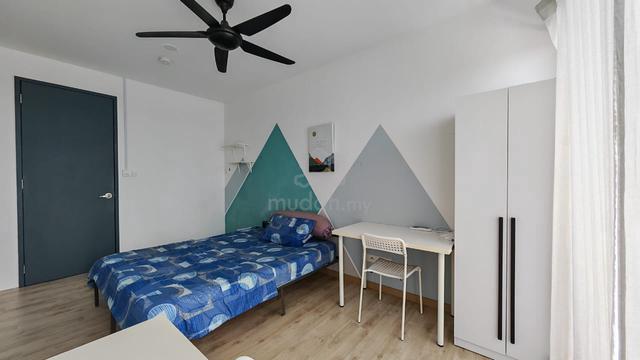 (Emporis Kota Damansara) Partition balcony room for rent 1