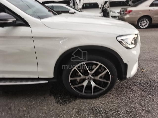 2023 Mercedes Benz GLC300e 2.0 AMG COUPE (A) - 3