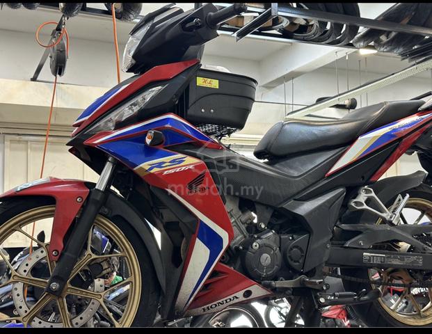 Carousel Image