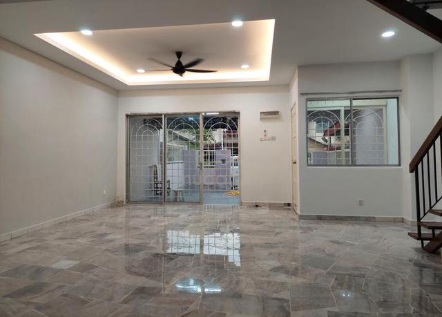DOUBLE STOREY TAMAN BUKIT PERMAI KAJANG walking distance to MRT Kajang 1