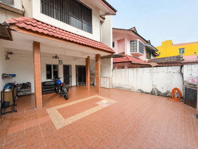 Renovated & Extended ‼️ Double Storey Superlink Jalan Istana  Klang 1