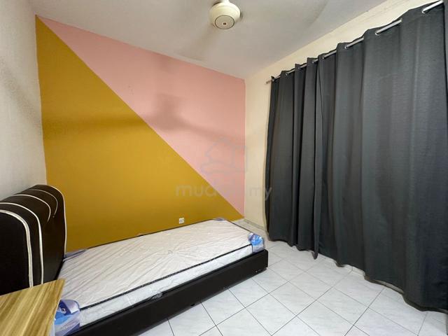 3Min Walk BRT!Single Room rent at Mentari Court Bandar Sunway Monash 1