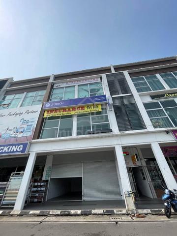 GROUND FLOOR SHOPLOT FOR RENT AT BATU KAWA DESA WIRA KUCHING SARAWAK m 1