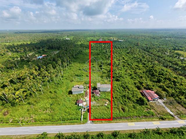 Sadong Jaya Main Road First Lot Land with Swiftlet House 1