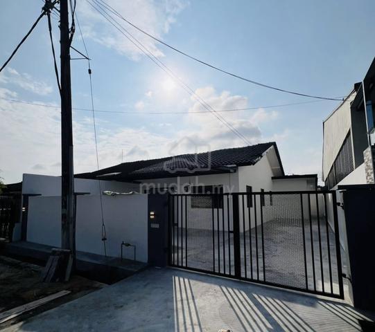 Below Market Semi-D Freehold – Senai 1