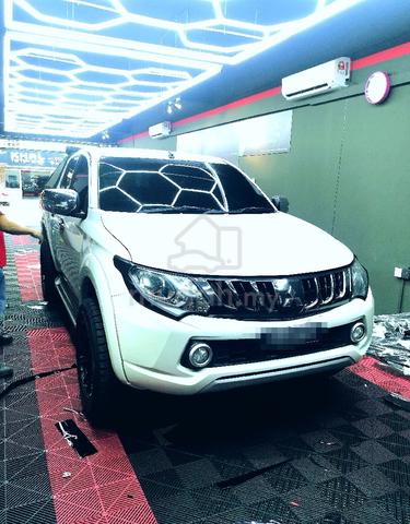 2017 Mitsubishi TRITON 2.4 VGT A/T PREMIUM (A) - 1