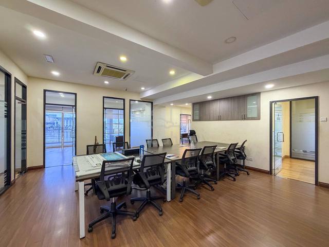 3507sqft, Facing Lake Office Space at Ayer@ 8, Presint 8 Putrajaya 1