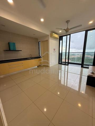 D' Pristine @ Medini 1