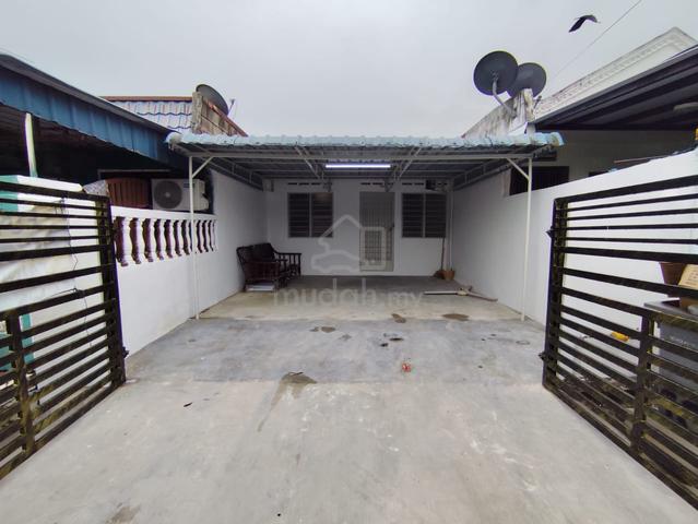 Taman Rinting Masai Renovated House 1