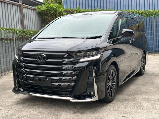 Black interior 2023 Toyota VELLFIRE Z PREMIER - 1