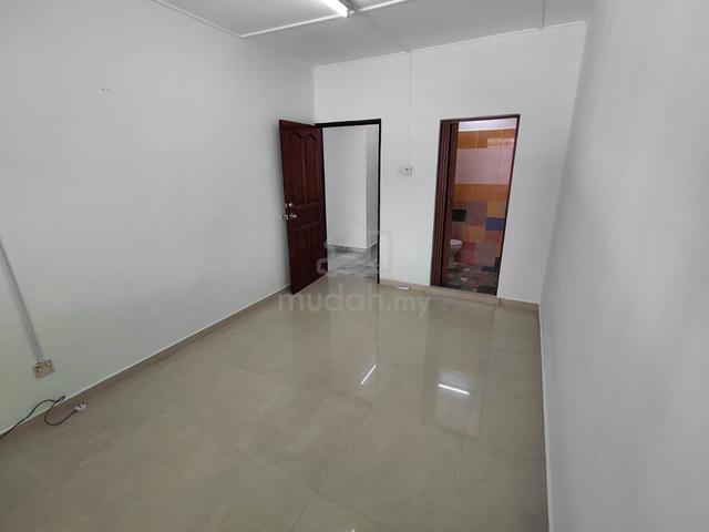 Taman Hiew Piow Taman Utama Semenyih One Storey House 1
