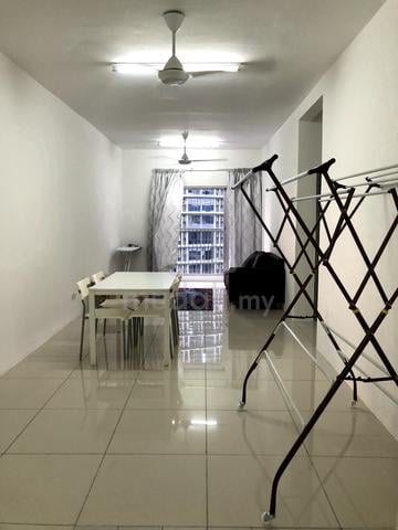 Bilik sewa kerinchi residensi khas perempuan near lrt uni 1