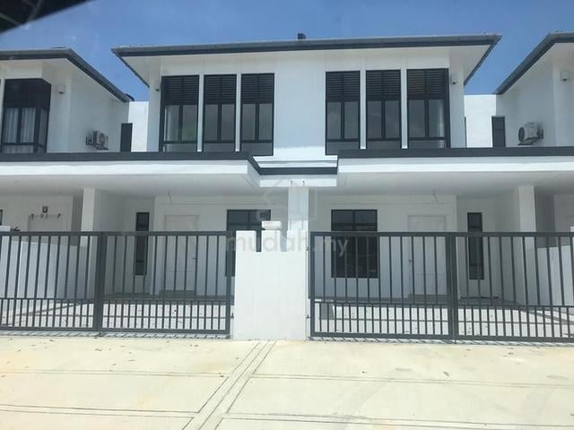 Graham Garden Facing Garden Double Storey Terrace Below MV For Sale 1
