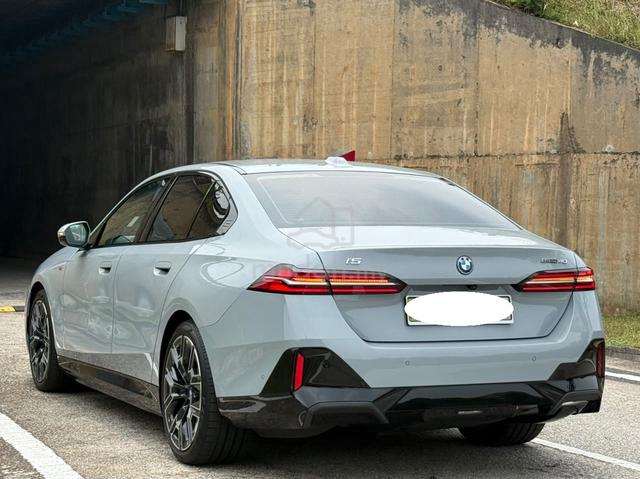 2024/2025 BMW i5 eDRIVE40 MSPORT G60 Brooklyn Grey - 2