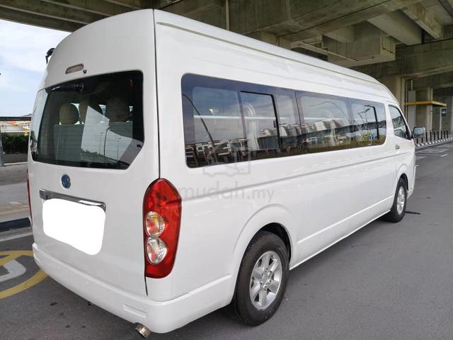 CAM Placer-X 2.5 (M) Window van 18 Seat - 3