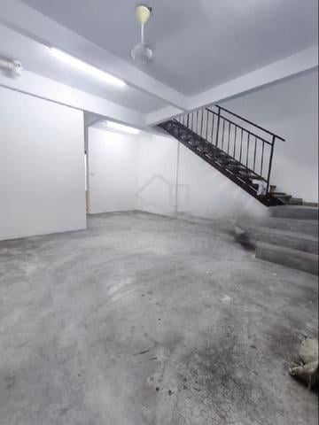 Sewa Murah di Springhill lukut 1