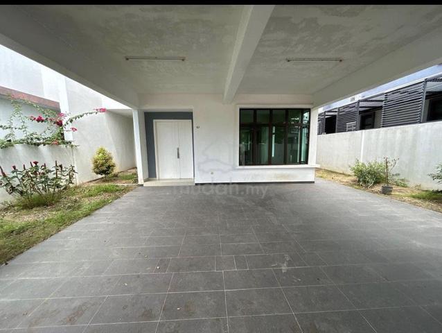 Ozana Residence Semi-D 1