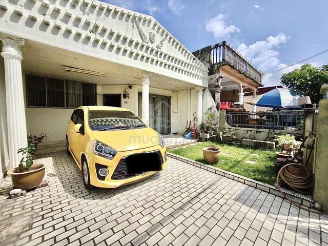 Single storey house lorong Burhanuddin Helmi  Taman Tun Dr Ismail KL 1