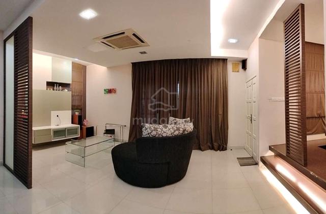 Taman Prima Saujana Corner Lot Semi D, Fully Furnished. ID Design 1