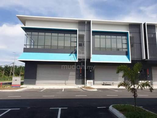 1.5 sty Linked Factory corner Jalan Rajawali, Telok Panglima Garang 1