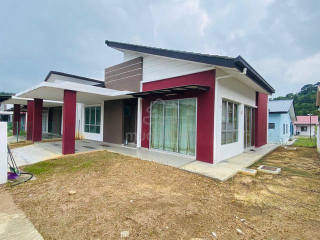 BRAND NEW Single Storey Semi-D Laman Budiman Sek U14 Shah Alam 1